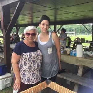 Meet your Posher, Lauren